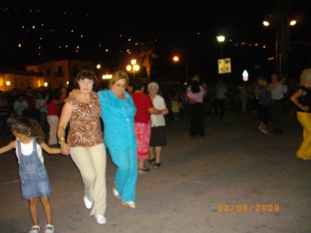 corteostoricoditortoricimeballidopoilcorteo.jpg